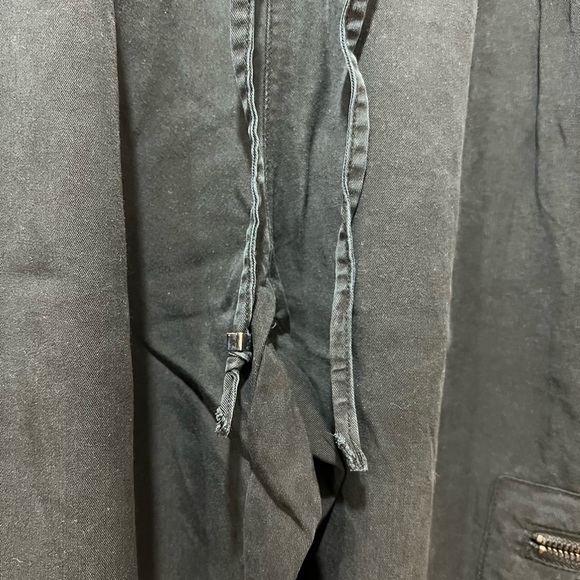 Banana republic cargos - Picture 4 of 5